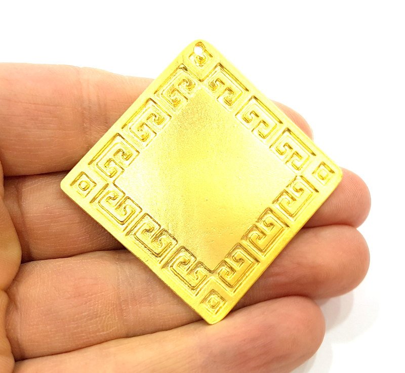 Gold Pendant Gold Plated Pendant (43mm)  G6810