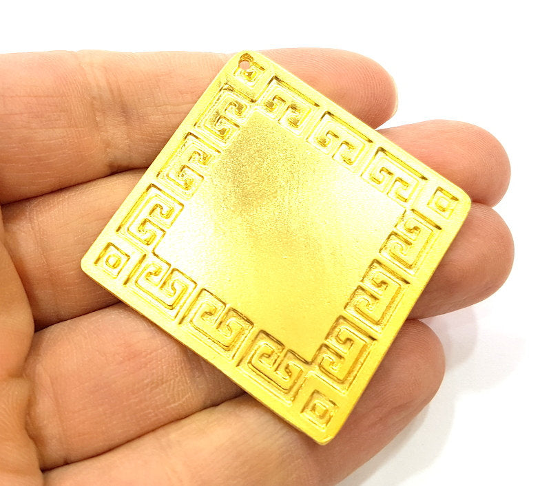 Gold Pendant Gold Plated Pendant (43mm)  G6810