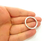 2 Silver Pendant Antique Silver Circle Pendants  (32mm)  G6921