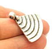 2 Silver Charms Antique Silver Plated Charms (30x29mm) G6925