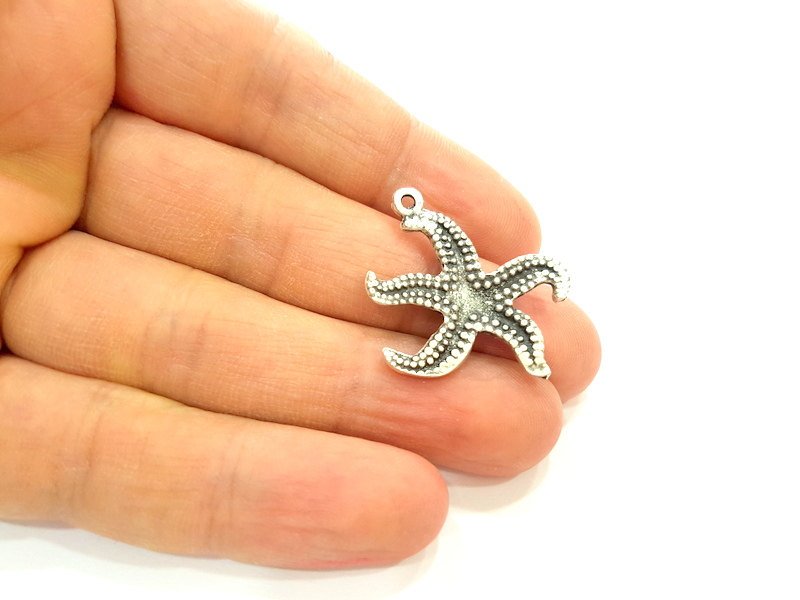 2 Silver Charms Antique Silver Starfish Charms (28mm) G6937