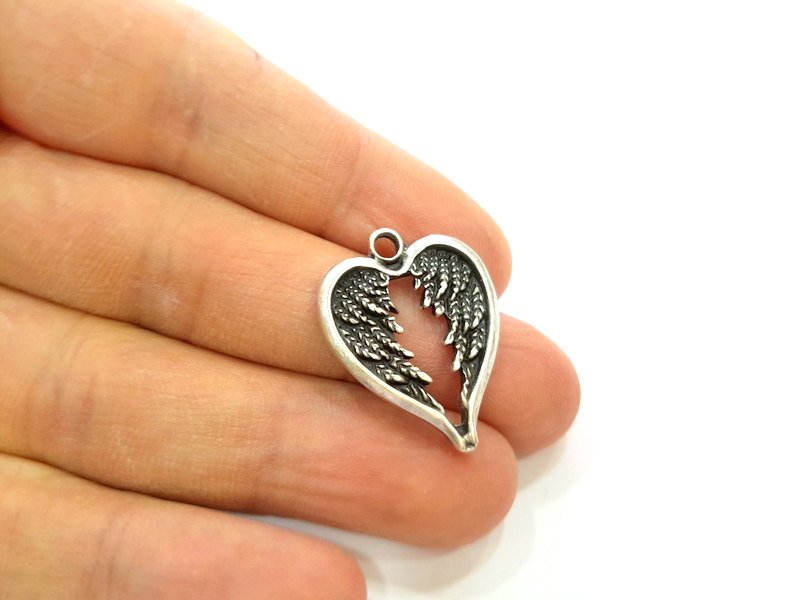 4 Silver Pendant Antique Silver Plated Heart Wings Pendants (28x22mm)  G6944