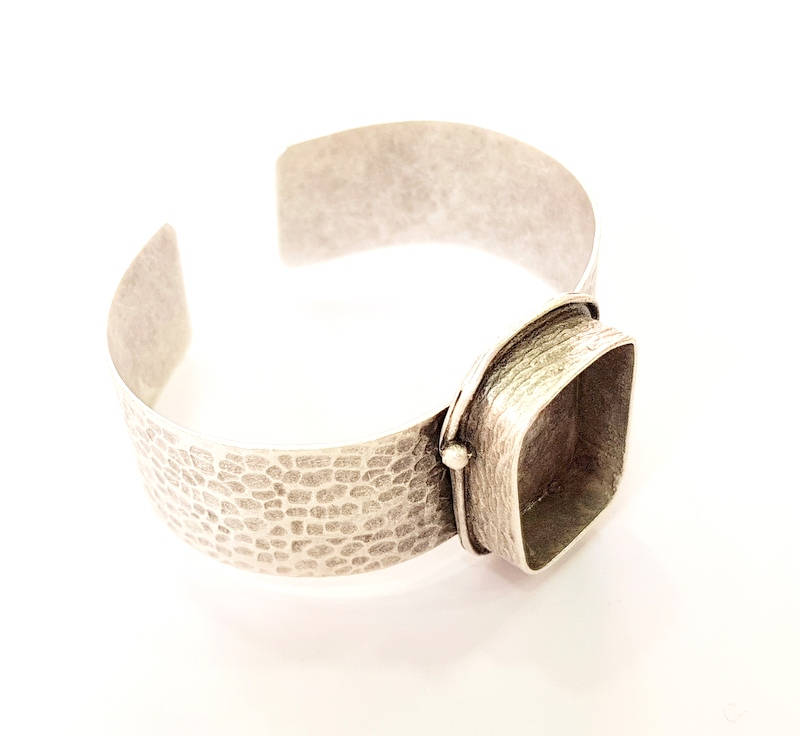 Bracelet Blanks Bangle Blanks Cuff Blanks Adjustable Hammered Bracelet Blank Antique Silver Plated Brass ( 25x18mm Blanks ) G7650