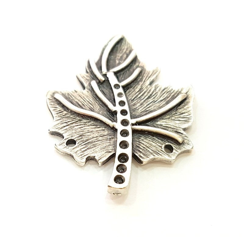 5 Leaf Charms Antique Silver Plated Charms (38x29mm) G7103