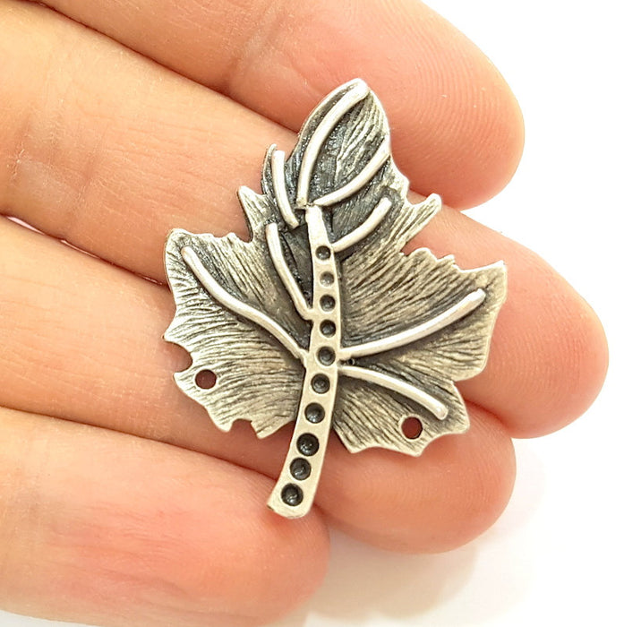 5 Leaf Charms Antique Silver Plated Charms (38x29mm) G7103