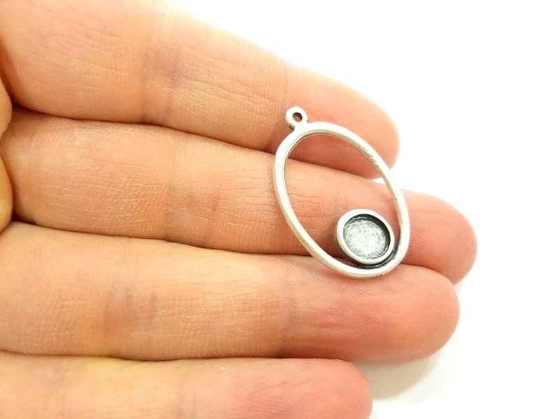 6 Silver Pendant Bezel Blank Earring Component Antique Silver Plated Blanks (7mm Blank) G7112