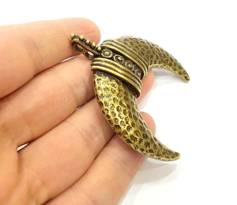Moon Pendant Antique Bronze Pendant Horn Pendant(79x35mm) G7141