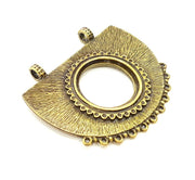 Antique Bronze Pendant Antique Bronze Medallion Pendant (71x60mm) G7144