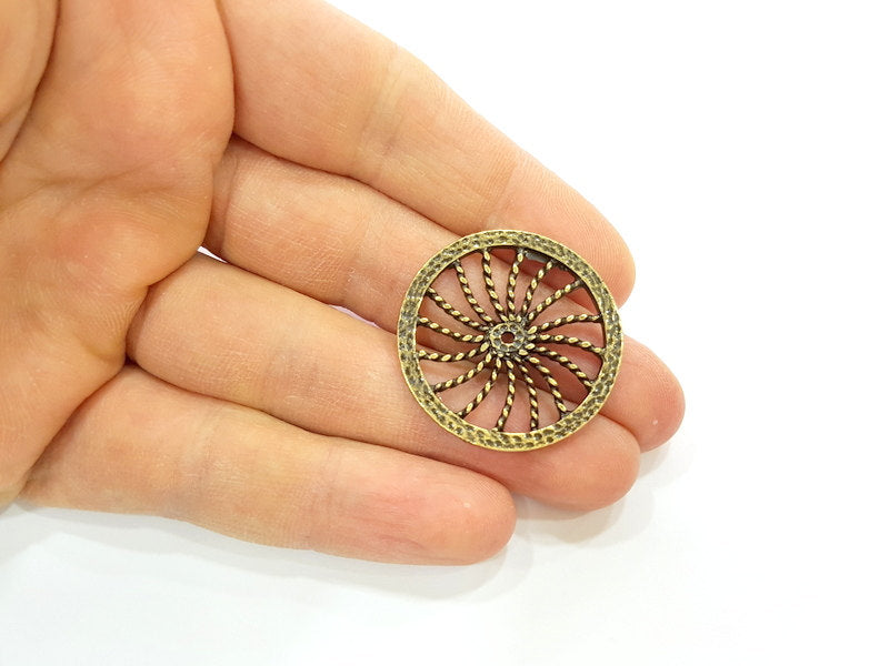 2 Antique Bronze Pendant Antique Bronze Medallion Pendant (33mm) G7201