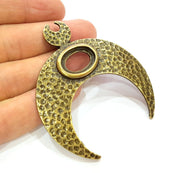 Antique Bronze Horn Pendant Moon Pendant (70x60mm) G7260