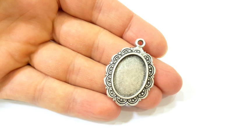 Silver Pendant Antique Silver Plated Pendant Blank (24x17mm) G8218