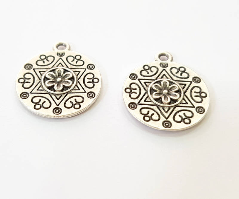 10 Silver Flower Charms Antique Silver Plated Charms  (18mm) G7882