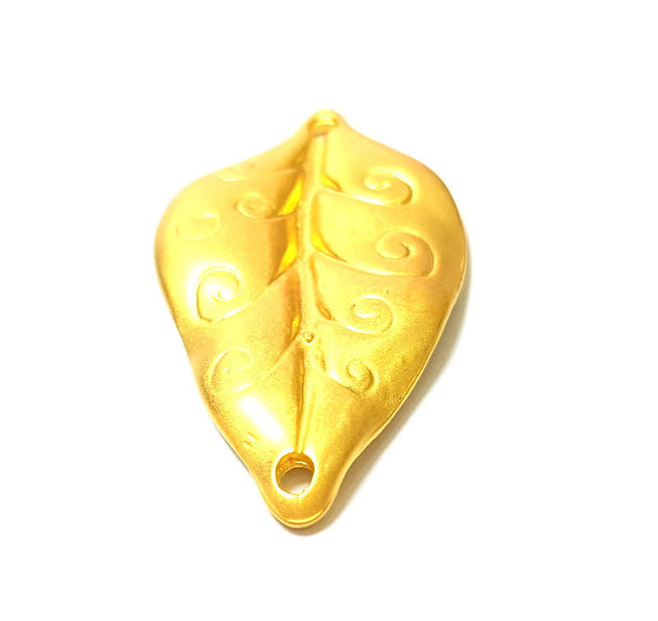 Gold Pendant Gold Plated Leaf Pendant (38x22mm) G7408