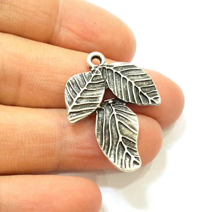 Silver Pendant Antique Silver Leaf Pendants (34x26mm) G7452