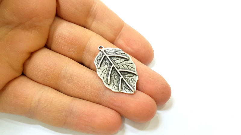 Silver Pendant Antique Silver Leaf Pendants (33x21mm) G7455