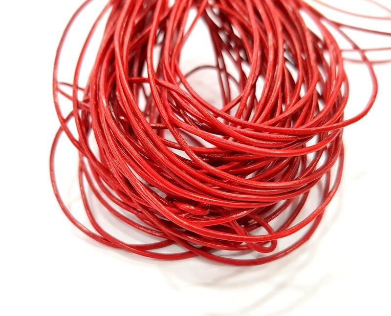 Leather Red Cord 1mt-3.3 ft (1mm) Round Leather Lacing G7982