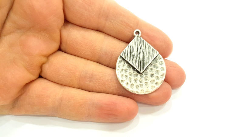 2 Hammered Charms Antique Silver Plated Pendant (39x30mm) G7539