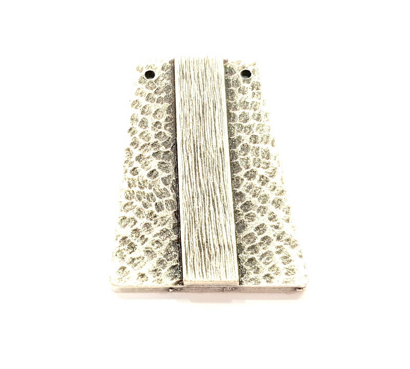 Silver Hammered Pendant Antique Silver Plated Pendants (45x33mm) G8122