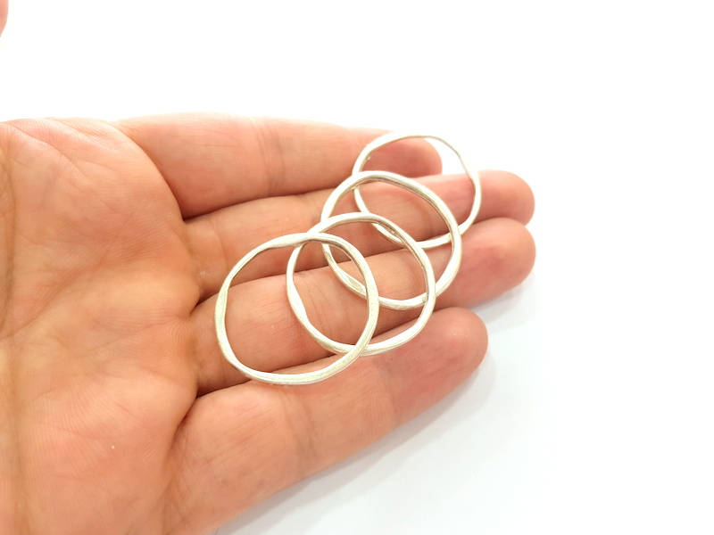 10 Silver Circle Connector Antique Silver Plated Circle (32mm) G8157