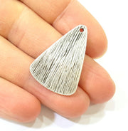 4 pcs Silver Pendant Antique Silver Plated Pendants (32x22mm) G7572