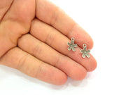 10 Silver Flower Charms Antique Silver Plated Charms (14x11mm) G8226