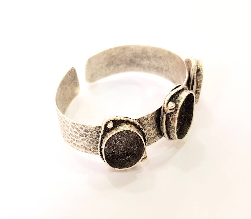 Bracelet Blanks Bangle Blanks Cuff Blanks Adjustable Hammered Bracelet Blank Antique Silver Plated Brass ( 18x13mm Blanks ) G7633