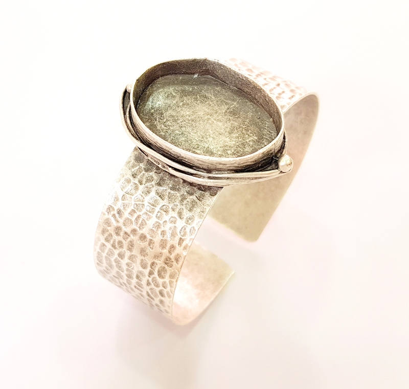 Bracelet Blanks Bangle Blanks Cuff Blanks Adjustable Hammered Bracelet Blank Antique Silver Plated Brass ( 30x22mm Blanks ) G8343