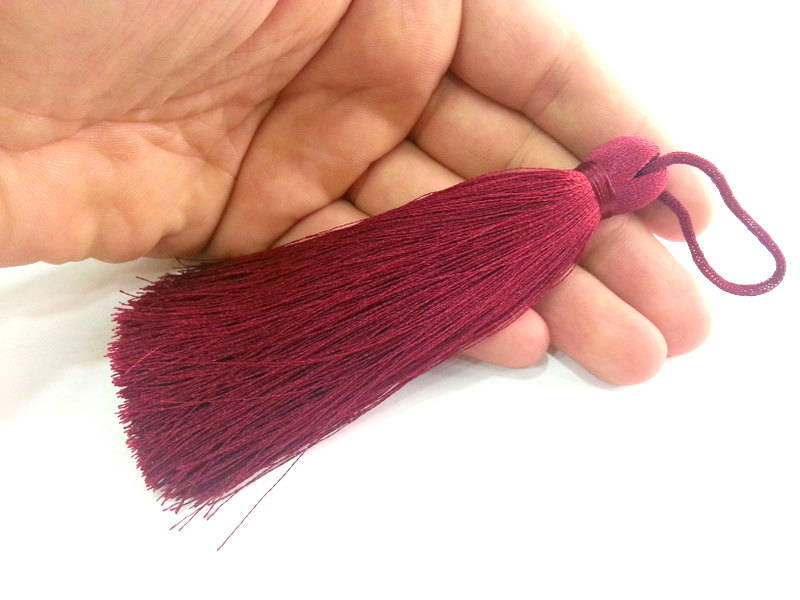 Magente Thread Tassel  , Large Thick 113 mm - 4.4 inches  G9614