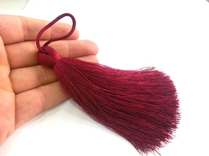 Magente Thread Tassel  , Large Thick 113 mm - 4.4 inches  G9614