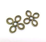 4 Antique Bronze Pendant Antique Bronze Charms  (30mm) G7761