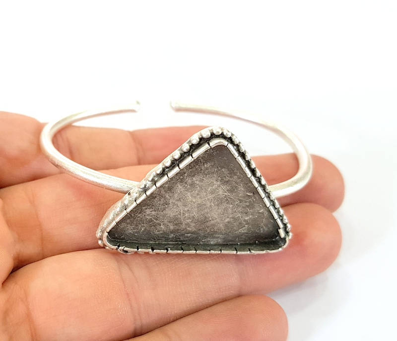 Bracelet Blanks Bangle Blanks Cuff Blanks Adjustable Bracelet Blank Antique Silver Plated Brass ( 35x25mm triangle Blanks ) G7828