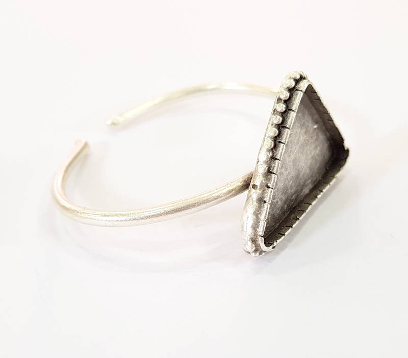 Bracelet Blanks Bangle Blanks Cuff Blanks Adjustable Bracelet Blank Antique Silver Plated Brass ( 35x25mm triangle Blanks ) G7828