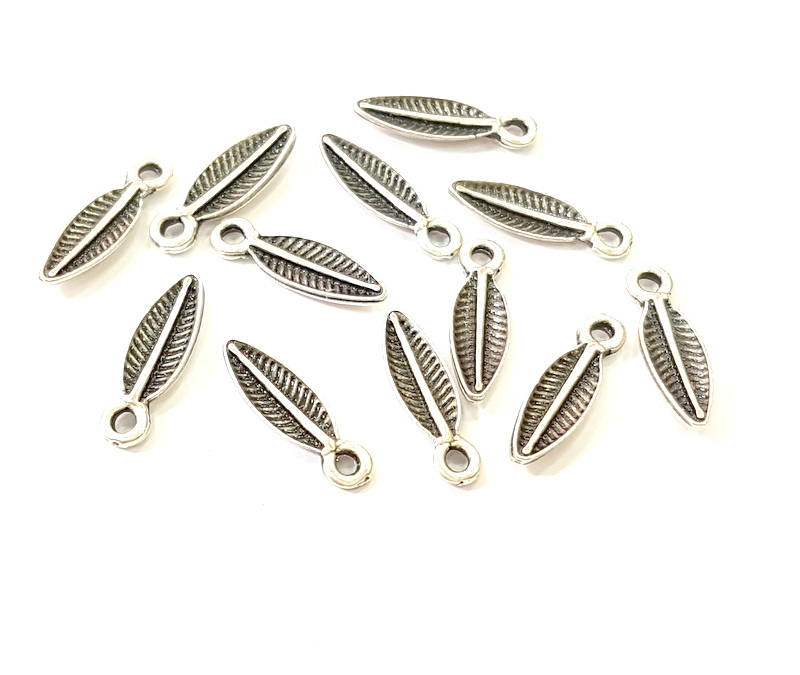 20 Silver Leaf Charms Antique Silver Plated Charm (17x5mm)  G7852