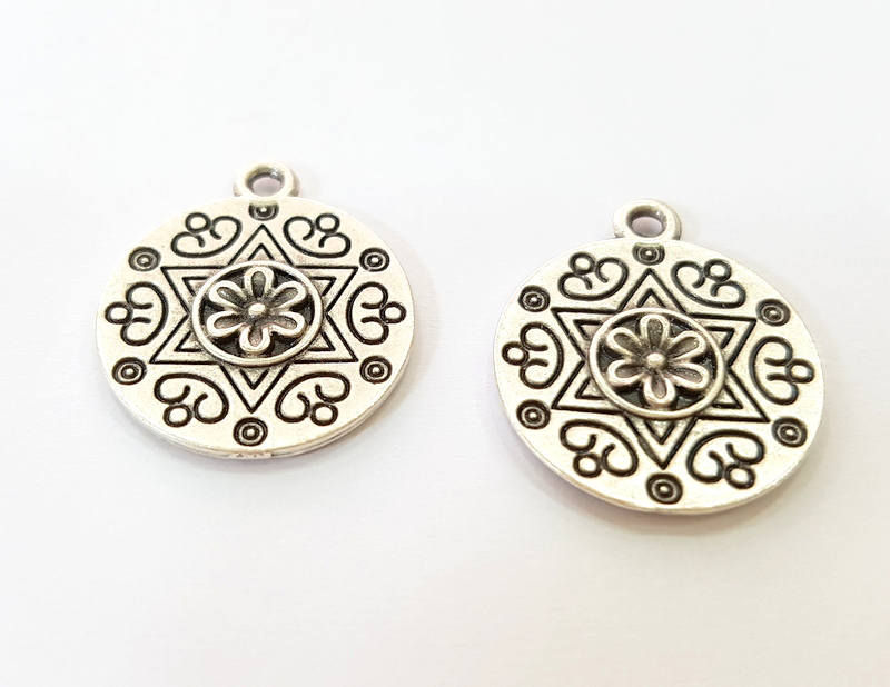 10 Silver Flower Charms Antique Silver Plated Charms  (18mm) G7882