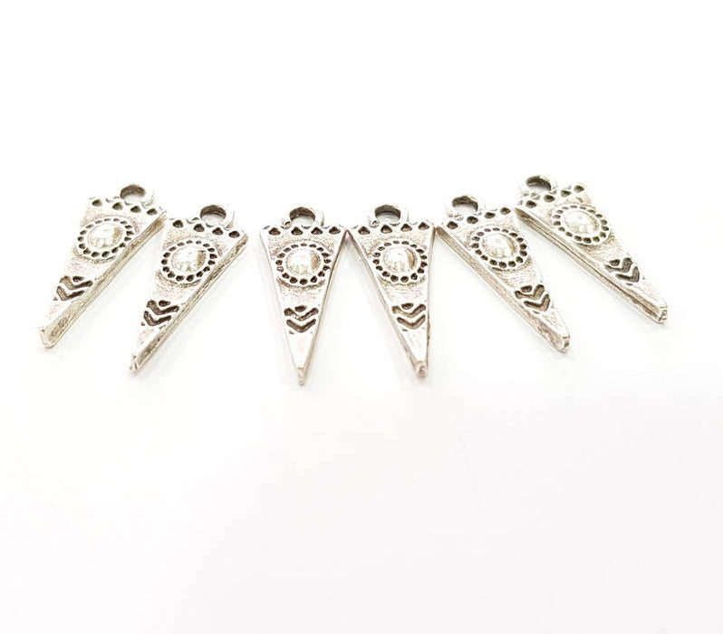 20 Silver Triangle Charms Antique Silver Plated Charms (19x7mm) G11319