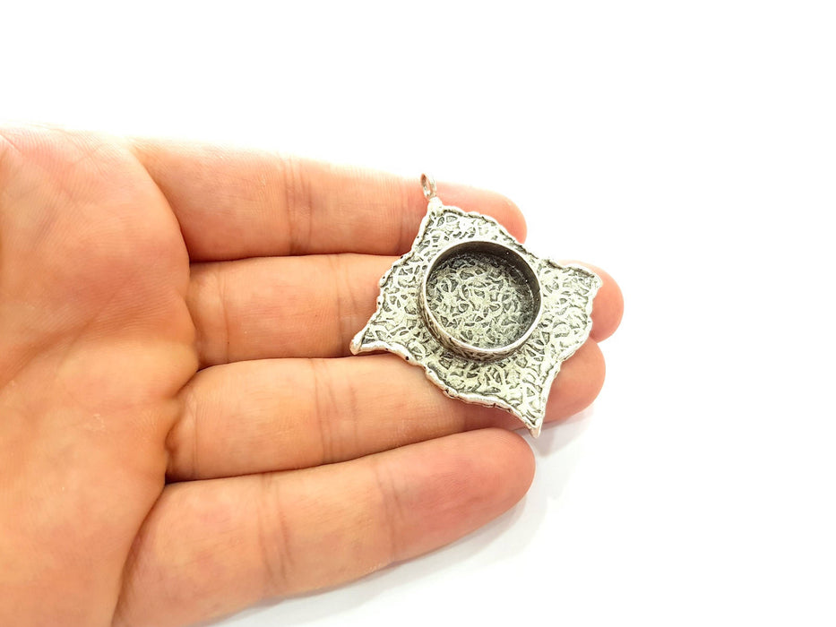 Silver Pendant Blank Bezel Base Setting Necklace Blank Resin Blank Mountings Antique Silver Plated Brass ( 37x33mm )  G8684