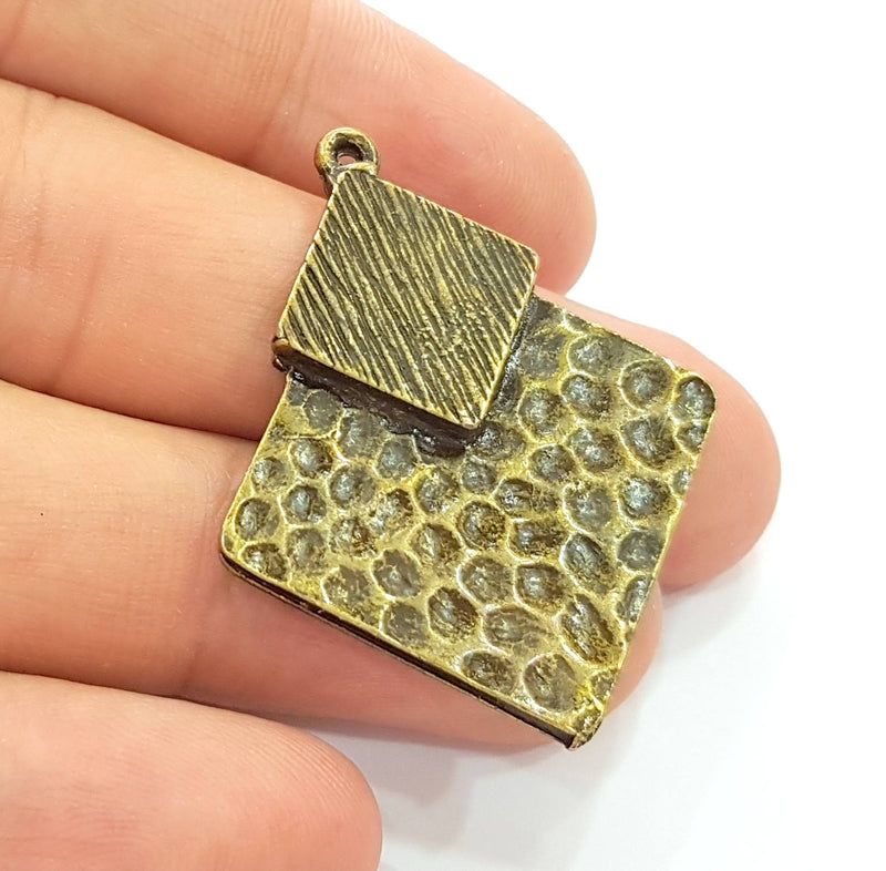 2 Hammered Diamon Shape Charms Antique Bronze Pendant (37x30mm) G8404