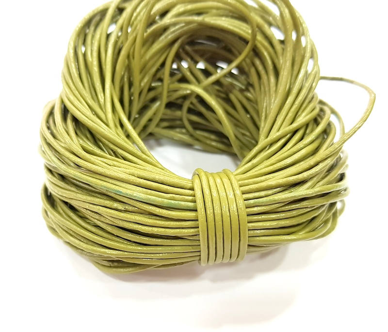 Leather Green Cord 1mt-3.3 ft (1.5mm) Round Leather Lacing G7977