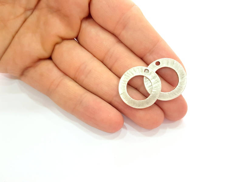 5 Silver Circle Pendant Charms Antique Silver Plated Charms (23mm) G13721
