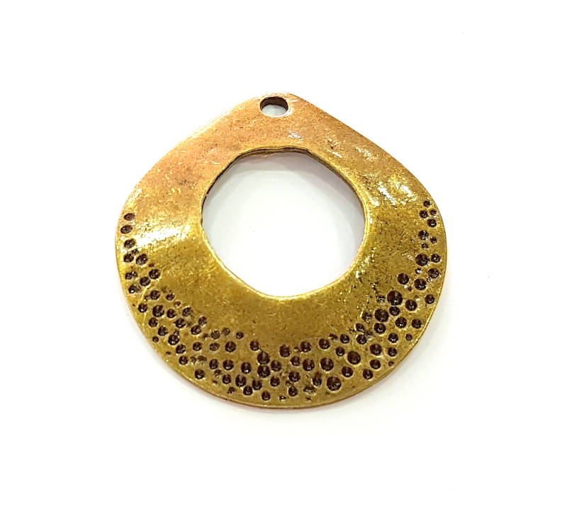 2 Antique Bronze Hammered Pendant (38x35mm) G8182