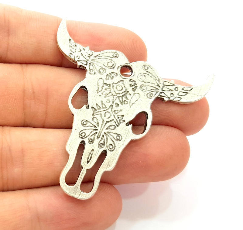 Ox Head Skull Pendant Silver Pendant Antique Silver Plated Pendant (47x47mm) G8413