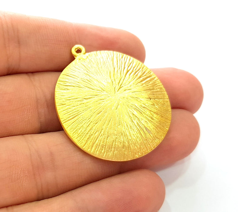 Gold Round Charms Matt   Plated Pendant (30mm)  G16299