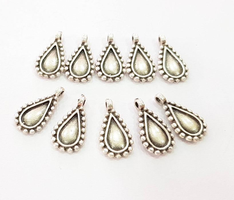 10 Silver Charms Antique Silver Plated Charms (20x11mm) G8515