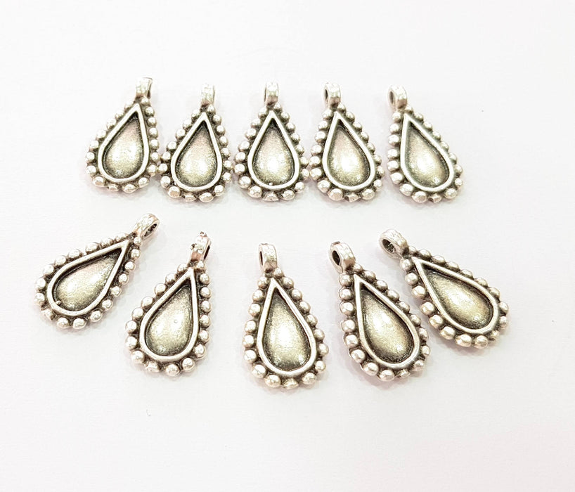 20 Silver Charms Antique Silver Plated Charms (20x11mm) G8515