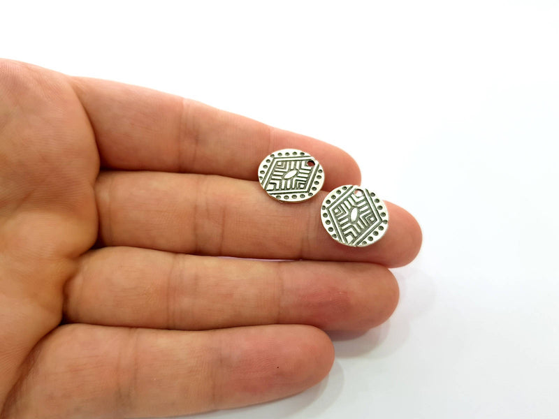 10 Silver Charms Antique Silver Plated Charms (16mm) G8547