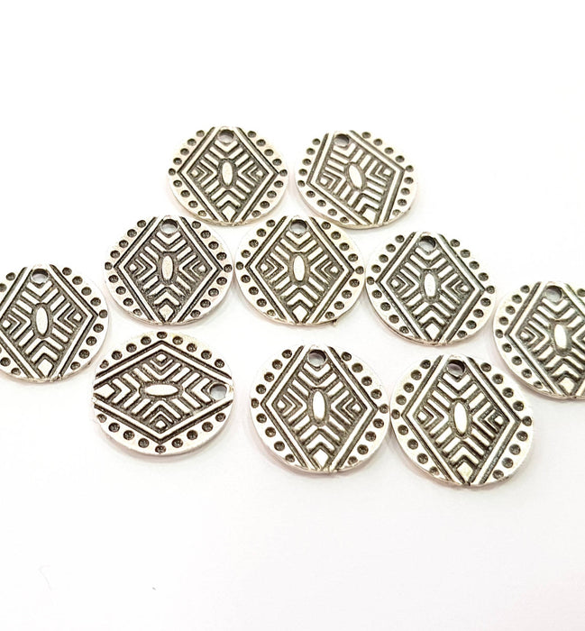 10 Silver Charms Antique Silver Plated Charms (16mm) G8547