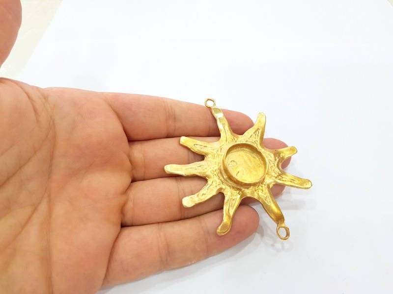 Raw Brass Sun Pendant Blank Bezel Settings Base Blank Mountings Necklace Blank Cabochon Base Resin Blank (20mm blank) G8284