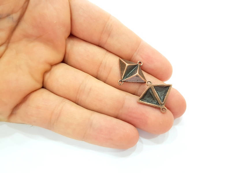 10 Triangle Charm Antique Copper Plated Charm (21x20mm) G8665
