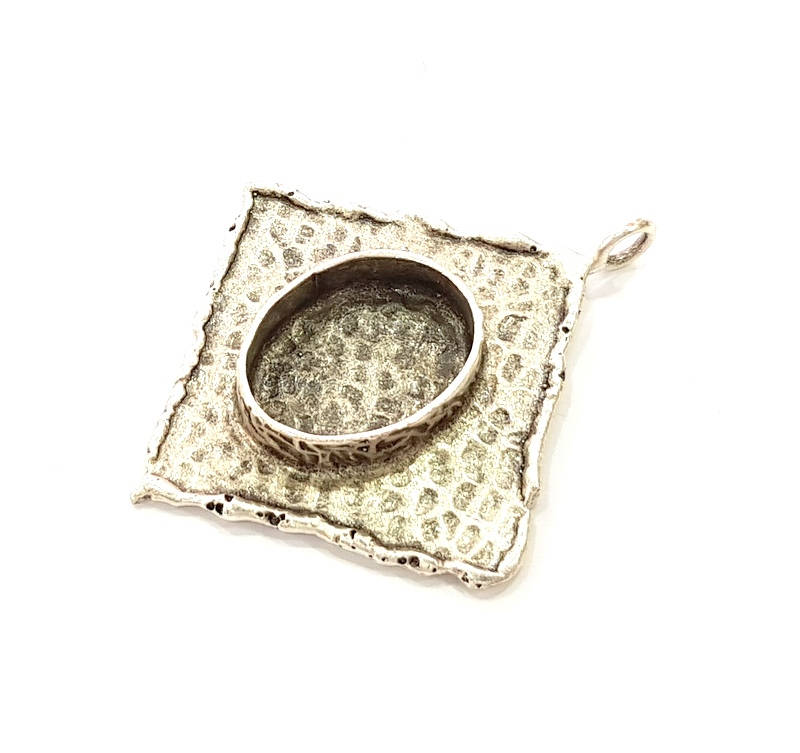 Silver Pendant Blank Bezel Base Setting Necklace Blank Resin Blank Mountings Antique Silver Plated Brass ( 40x40mm )  G8326