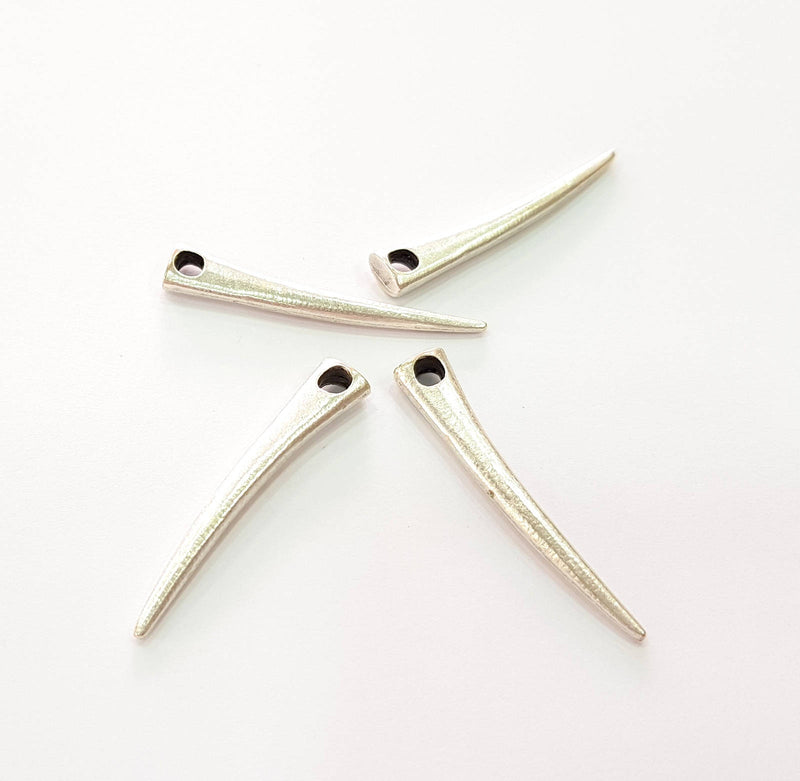 8 Silver Teeth Charm Pendant Antique Silver Plated Pendants (37x6mm)  G8460